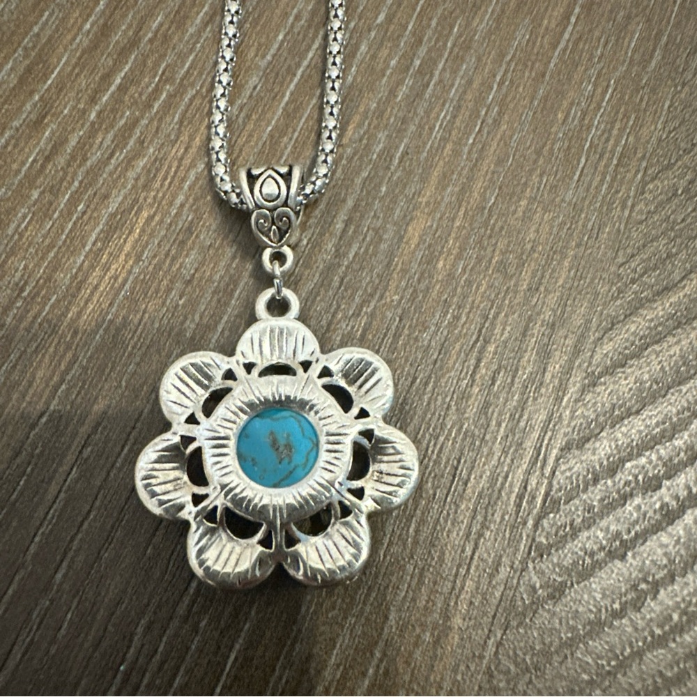 Vintage Bijoux By Meera Silver Turquoise Flower Pendant 18-23" Silvertone Chain - Picture 5 of 5